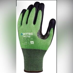 SKYTEC TRC715 Tricolore Nitrile Foam Green Safety Gloves -Cut.  Work Gloves (8)